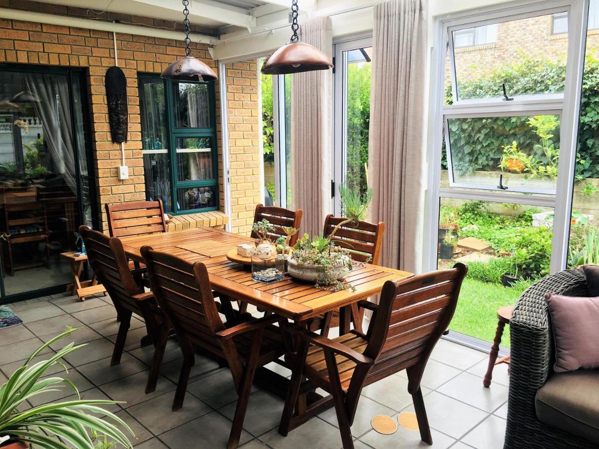 The Sun Catcher Bed & Breakfast Struisbaai Buitenkant foto