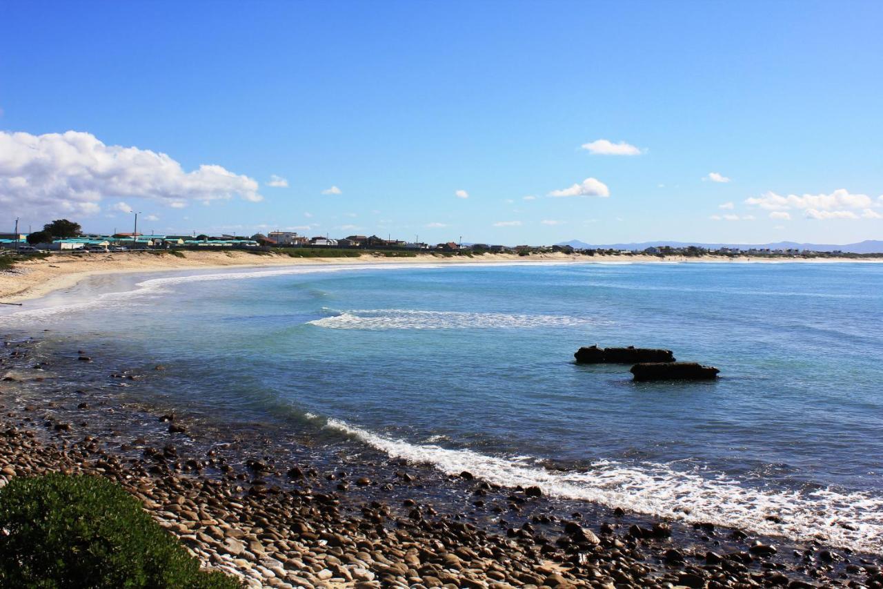 The Sun Catcher Bed & Breakfast Struisbaai Buitenkant foto