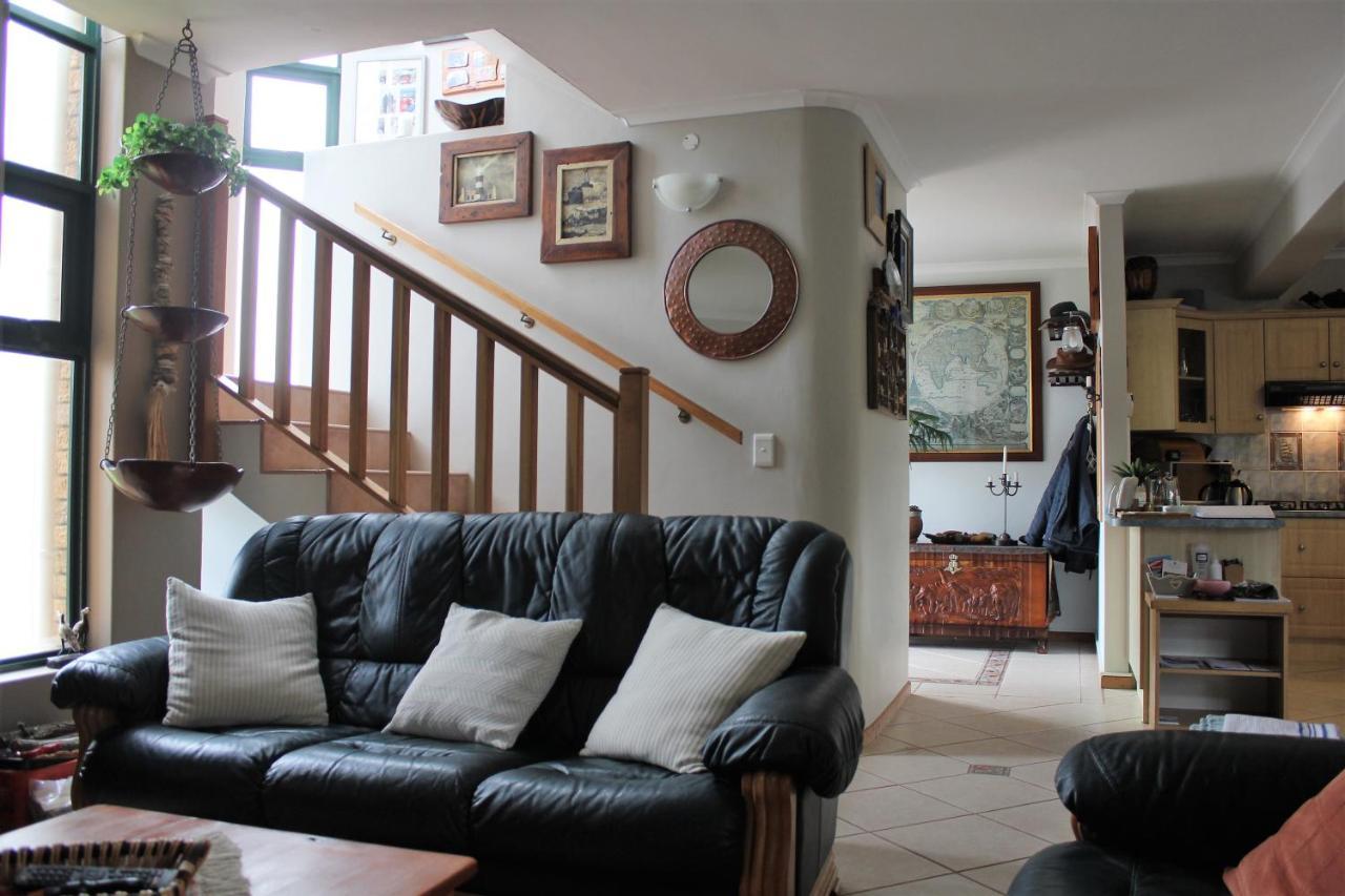 The Sun Catcher Bed & Breakfast Struisbaai Buitenkant foto