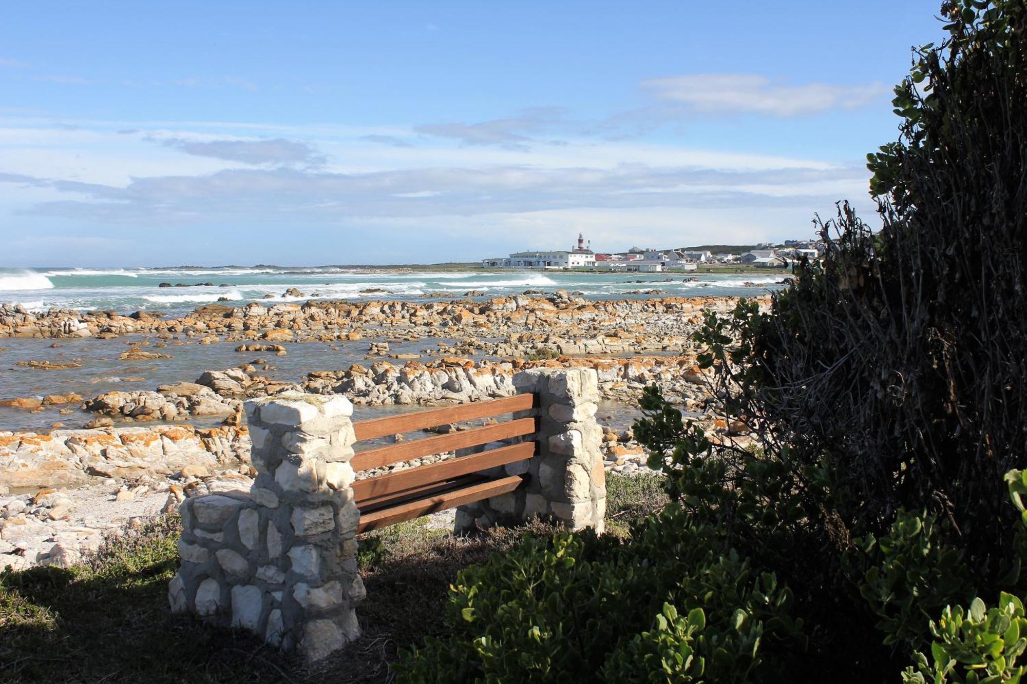 The Sun Catcher Bed & Breakfast Struisbaai Buitenkant foto